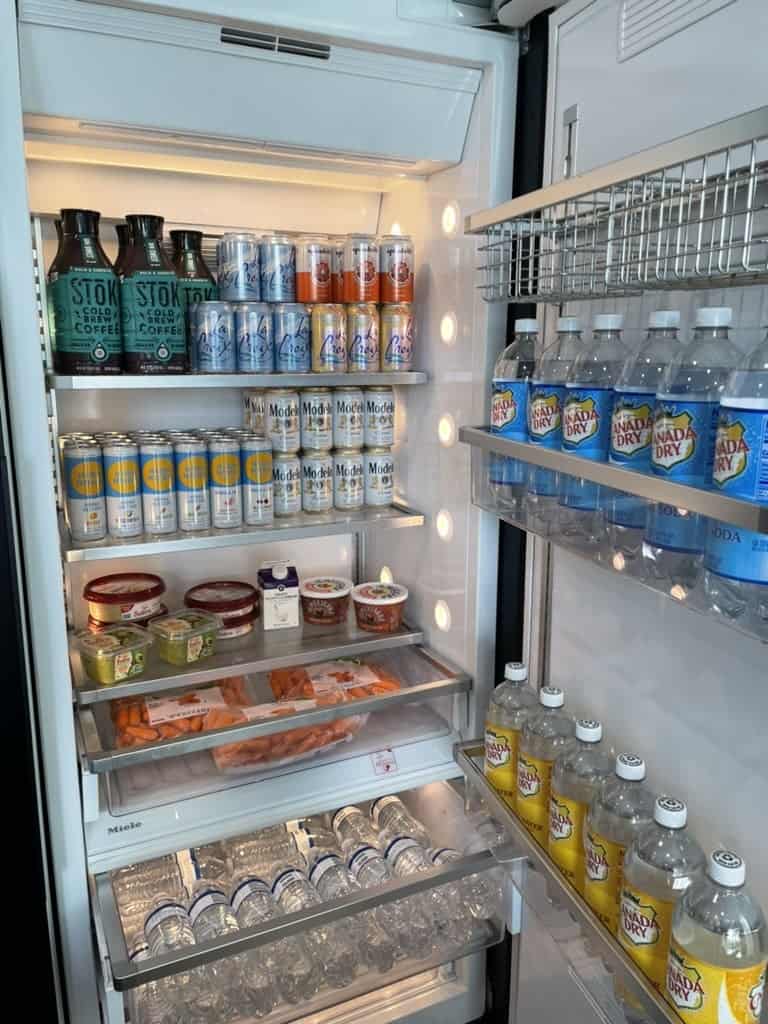 11280316-1D22-4967-B04B-A26A6E02207C_1_105_c