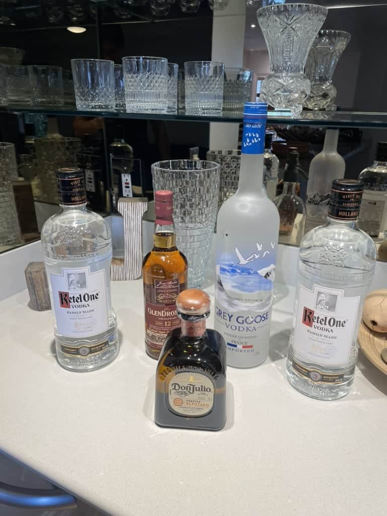 969F111F-730B-4B92-973F-7F75F798868E_1_105_c