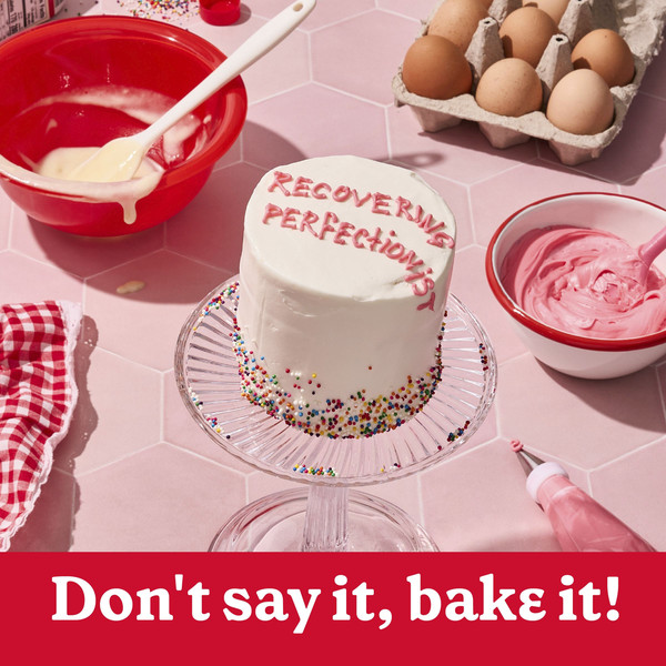 Betty Crocker Gluten Free Rich & Creamy Vanilla Frosting - Image 2