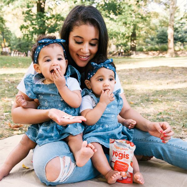 Happy Baby Organics Organics Organic Greek Yogis Freeze-Dried Greek Yogurt & Fruit Snacks Strawberry Banana 1 oz Bag CASE - Image 3