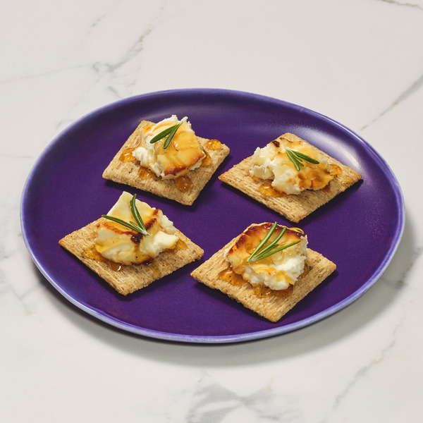 TRISCUIT Rosemary & Olive Oil Whole Grain Wheat Crackers - Image 5