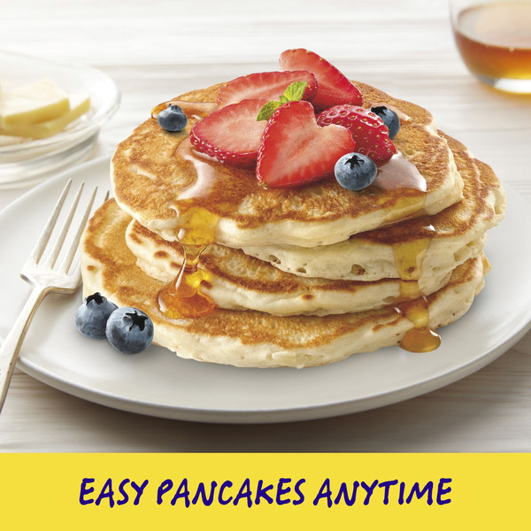 Betty Crocker Bisquick Shake 'n Pour Buttermilk Pancake Mix - Image 2