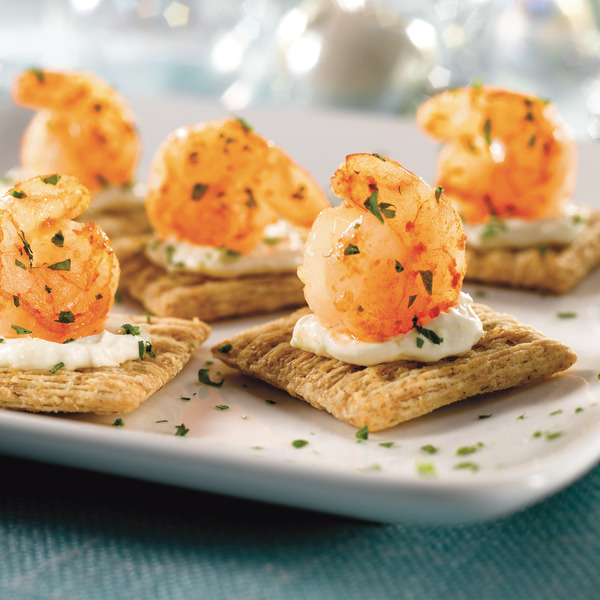TRISCUIT Roasted Garlic Whole Grain Wheat Crackers - Image 6