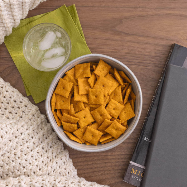 Annie's Organic Cheddar Squares Baked Cracker Snacks - Image 2