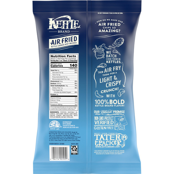 Kettle Brand Sea Salt and Vinegar Potato Chips - Image 4