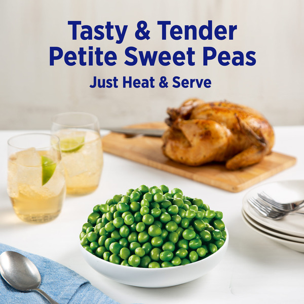 Birds Eye Steamfresh Petite Sweet Peas, Frozen Vegetables - Image 2