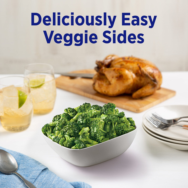 Birds Eye Steamfresh Garlic Butter Broccoli, Frozen Vegetables - Image 4