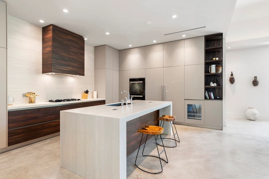 Modern vacation rental kitchen with a large island