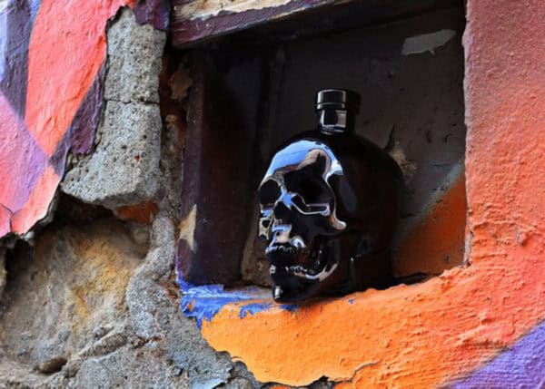 Crystal Head Vodka Onyx - Image 2